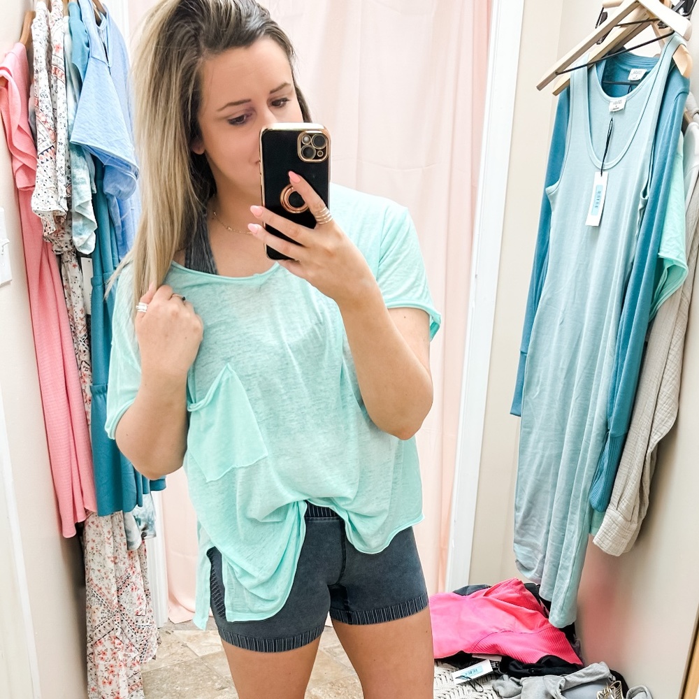 High-low Oversized Pocket Tee